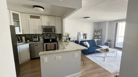 10 East Ontario Street Chicago IL 60611
