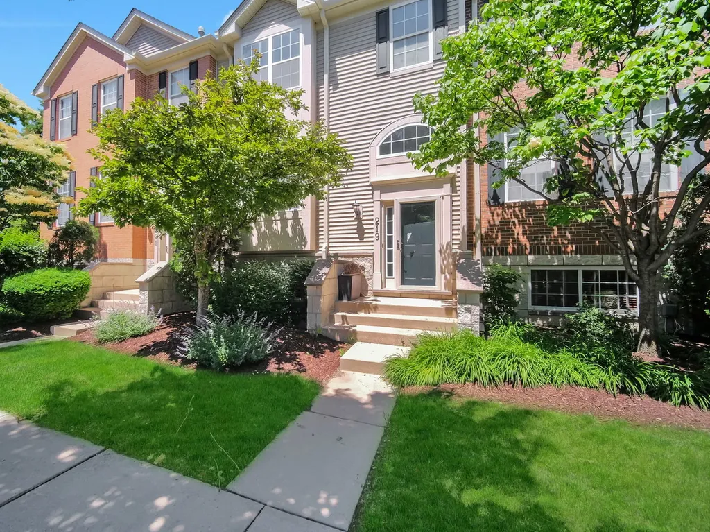 219 Willow Boulevard Willow Springs IL 60480