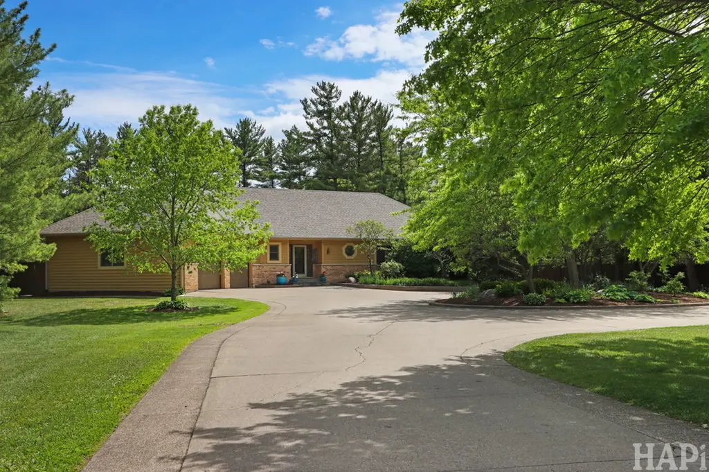 23925 West Grass Lake Road Antioch IL 60002