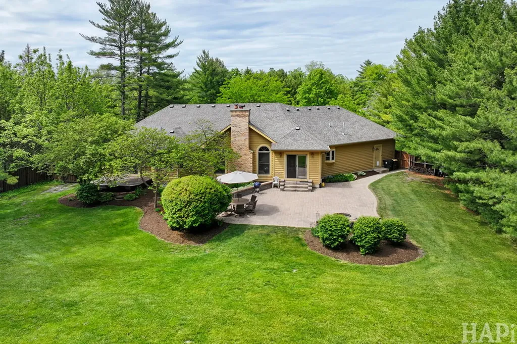 23925 West Grass Lake Road Antioch IL 60002