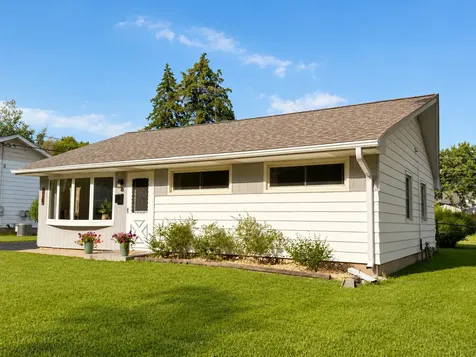 338 Terrace Drive Sycamore IL 60178