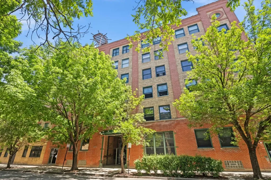 515 North Noble Street Chicago IL 60642