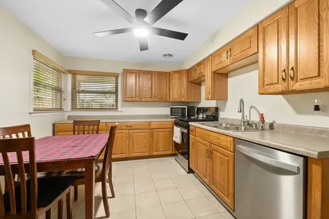 12337 South Loveland Street Alsip IL 60803
