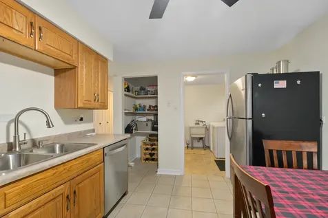 12337 South Loveland Street Alsip IL 60803