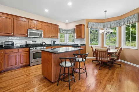 512 Highlington Court Beecher IL 60401