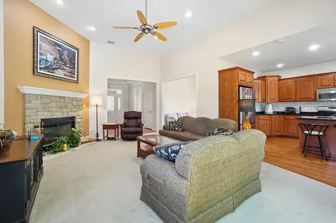 512 Highlington Court Beecher IL 60401
