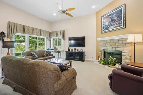 512 Highlington Court Beecher IL 60401