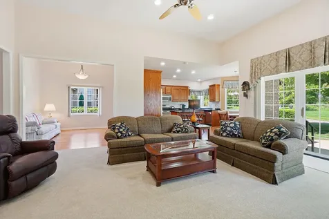 512 Highlington Court Beecher IL 60401