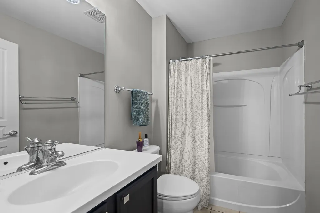 105 Arcadia Lane Lake Zurich IL 60047
