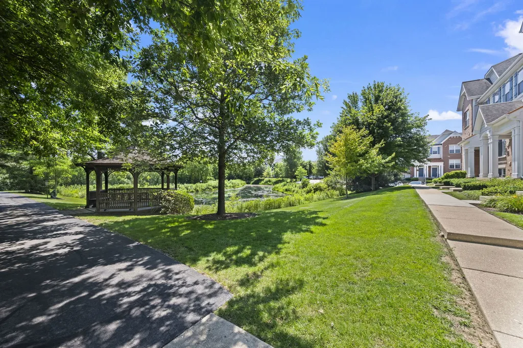 105 Arcadia Lane Lake Zurich IL 60047