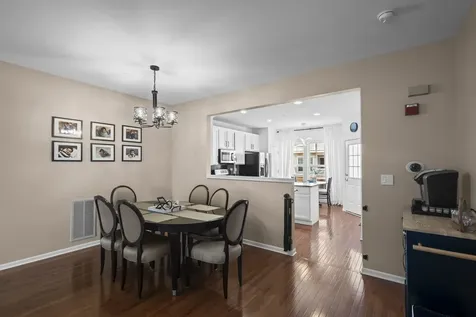 105 Arcadia Lane Lake Zurich IL 60047
