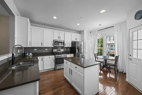 105 Arcadia Lane Lake Zurich IL 60047
