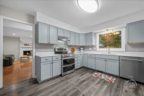 1024 Maple Lane Batavia IL 60510