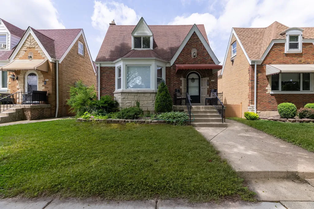 3436 North Normandy Avenue Chicago IL 60634
