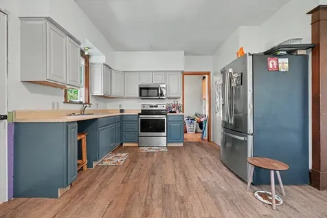 422 North 2nd Street Cissna Park IL 60924