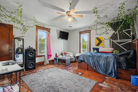 422 North 2nd Street Cissna Park IL 60924