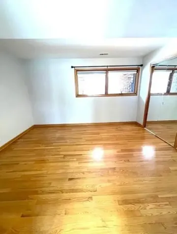 6213 North Milwaukee Avenue Chicago IL 60646