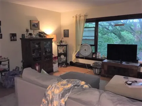 4208 North Leavitt Street Chicago IL 60618