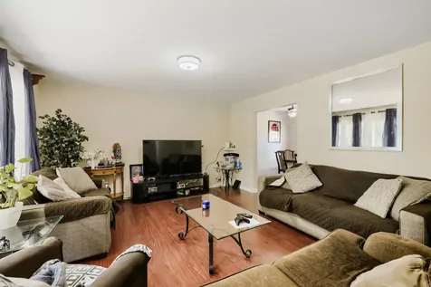 13 Bonnie Lane Yorkville IL 60560