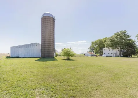 29058 East 2700 Street Prophetstown IL 61277