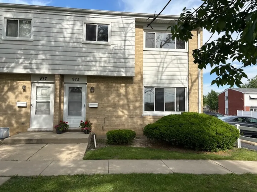 975 North York Street Elmhurst IL 60126