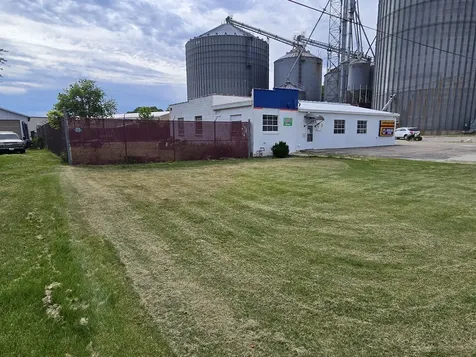 507 Cartwright Avenue Ashton IL 61006