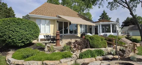 716 South Riverside Drive Mchenry IL 60050