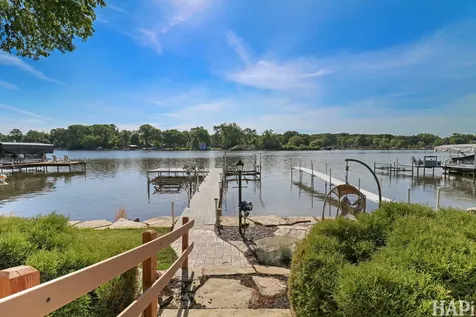 716 South Riverside Drive Mchenry IL 60050