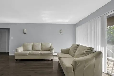 18555 Hickory Court Lansing IL 60438