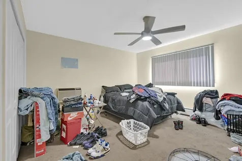 18555 Hickory Court Lansing IL 60438