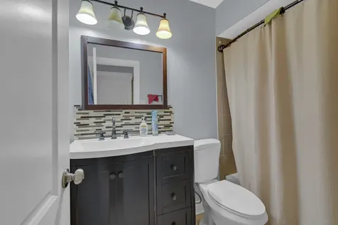18555 Hickory Court Lansing IL 60438