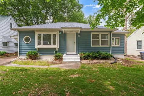 3823 28TH Avenue Rock Island IL 61201