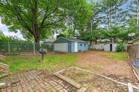 3823 28TH Avenue Rock Island IL 61201