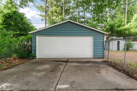 3823 28TH Avenue Rock Island IL 61201