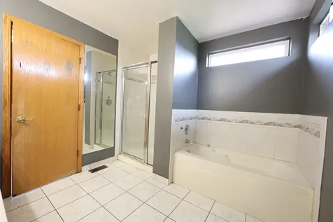 5011 Fairoaks Court Country Club Hills IL 60478