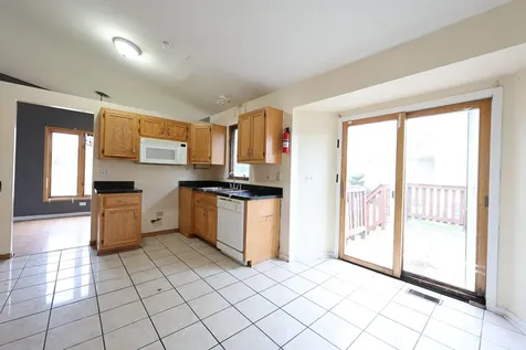 5011 Fairoaks Court Country Club Hills IL 60478