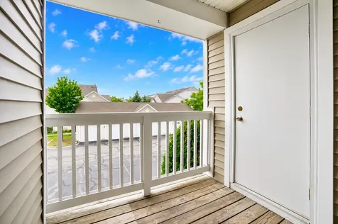 1623 Silverstone Drive Carpentersville IL 60110