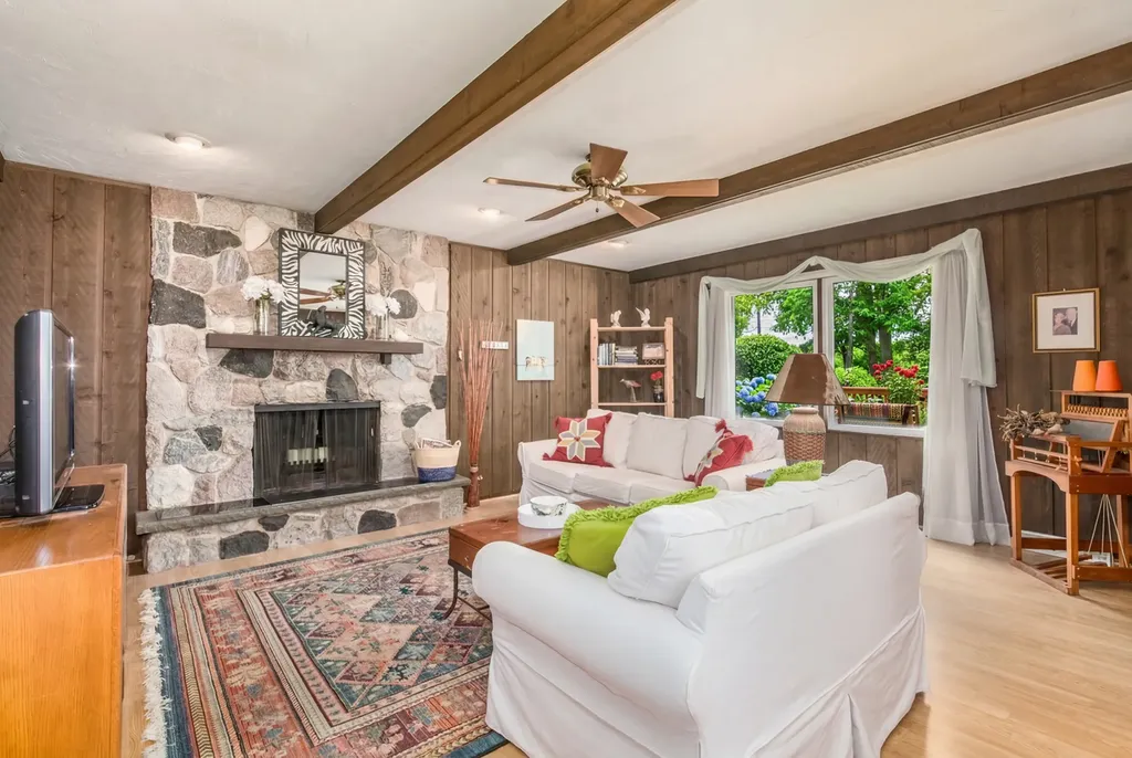 700 South Hamlin Avenue Park Ridge IL 60068