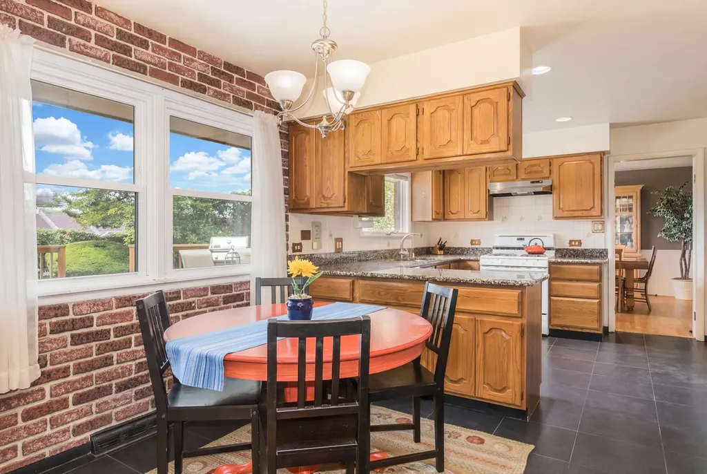 700 South Hamlin Avenue Park Ridge IL 60068