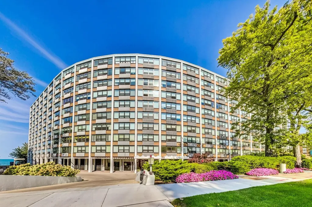 1630 Sheridan Road Wilmette IL 60091