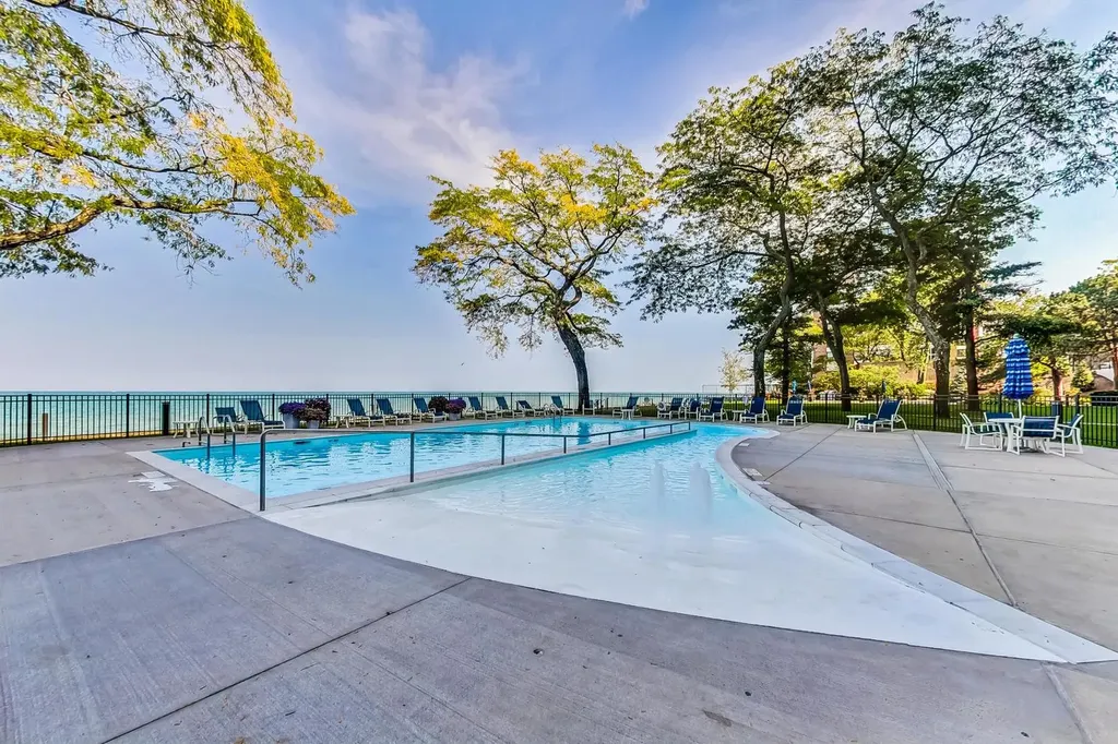1630 Sheridan Road Wilmette IL 60091