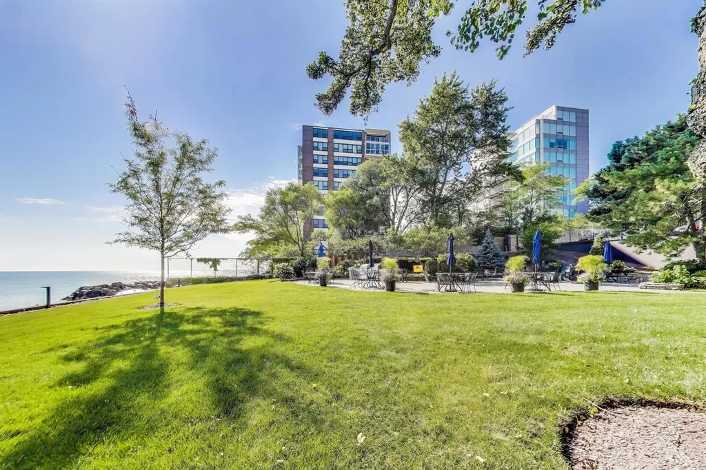 1630 Sheridan Road Wilmette IL 60091