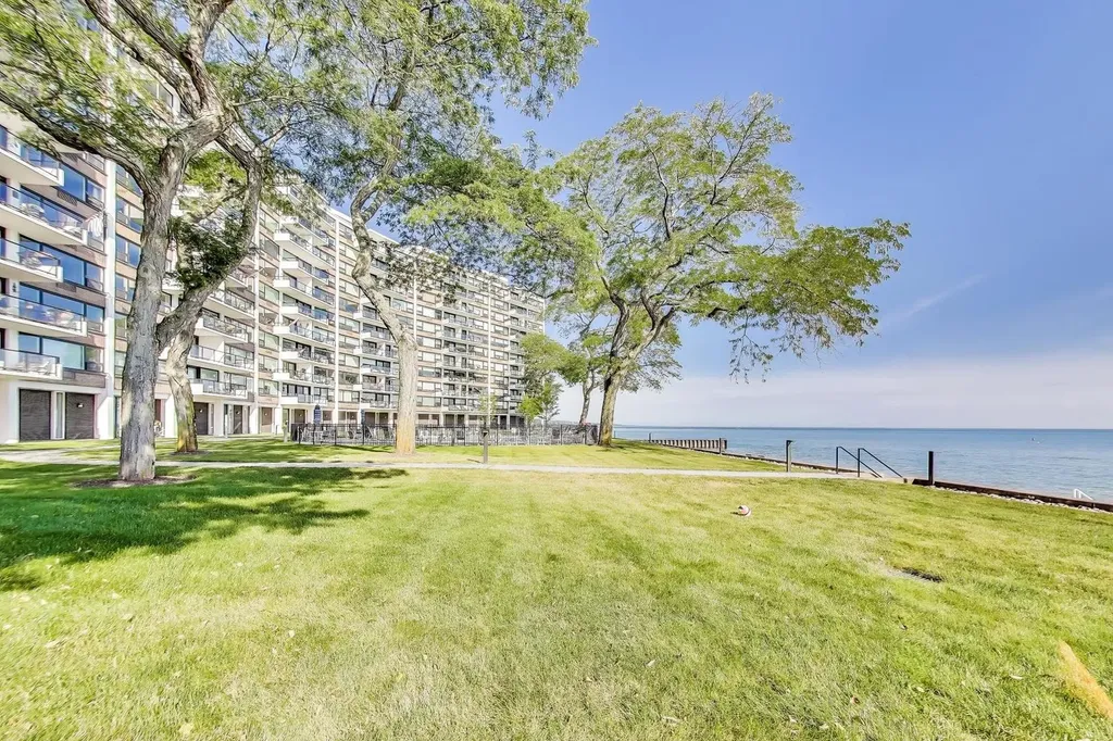 1630 Sheridan Road Wilmette IL 60091