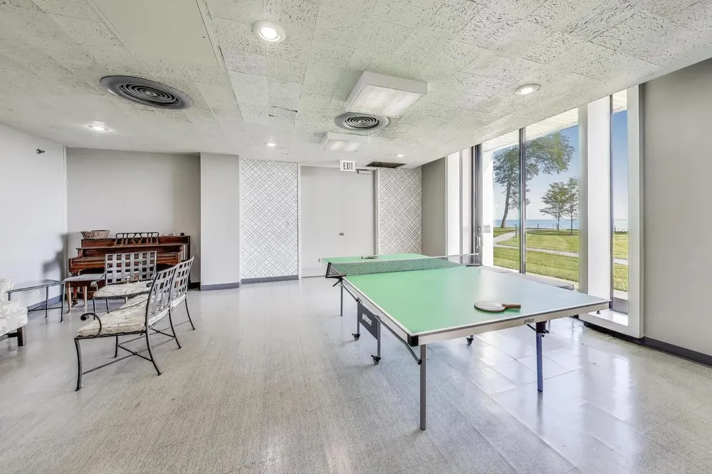 1630 Sheridan Road Wilmette IL 60091