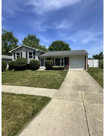 103 Heine Drive Streamwood IL 60107
