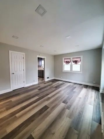 14529 Clinton Street Harvey IL 60426