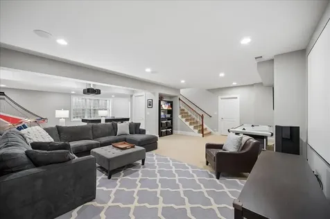 1620 Canterbury Lane Glenview IL 60025