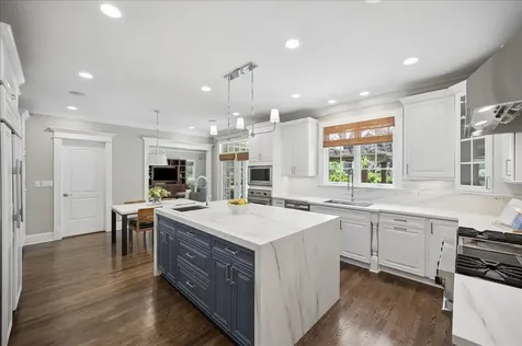 1620 Canterbury Lane Glenview IL 60025