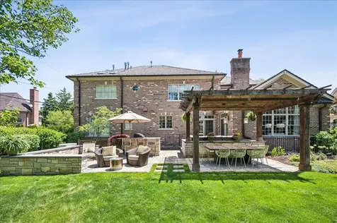 1620 Canterbury Lane Glenview IL 60025
