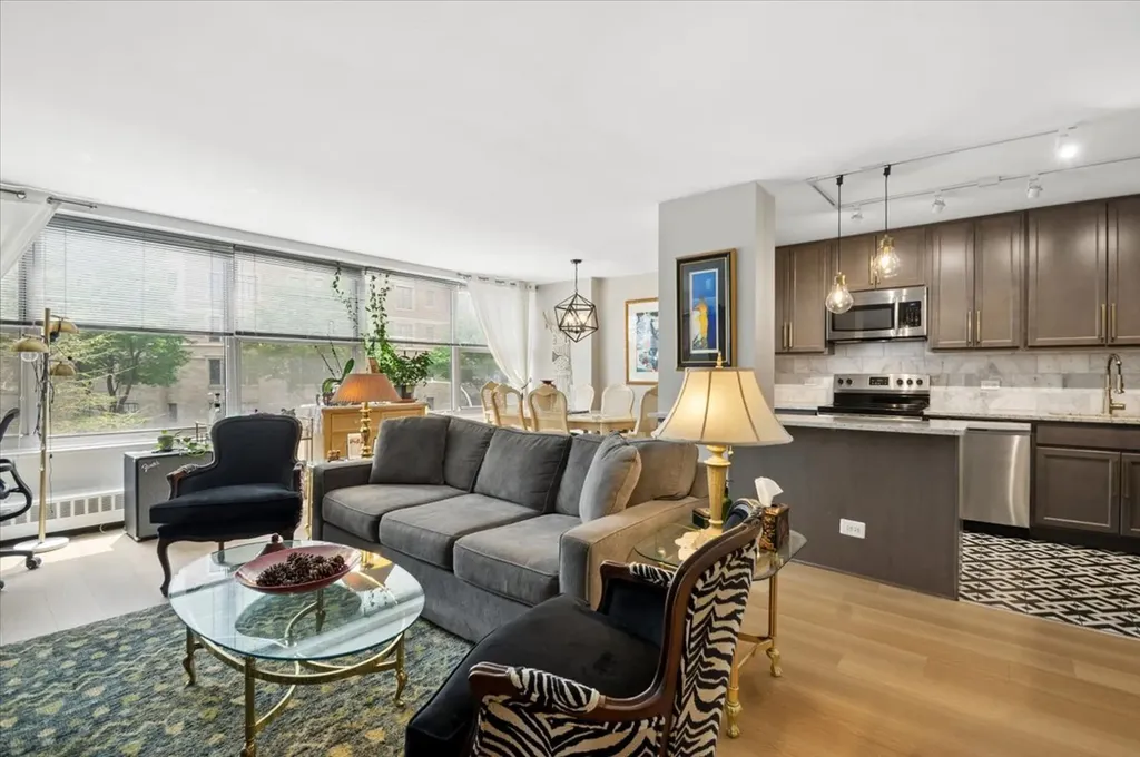 3900 North Lake Shore Drive Chicago IL 60613